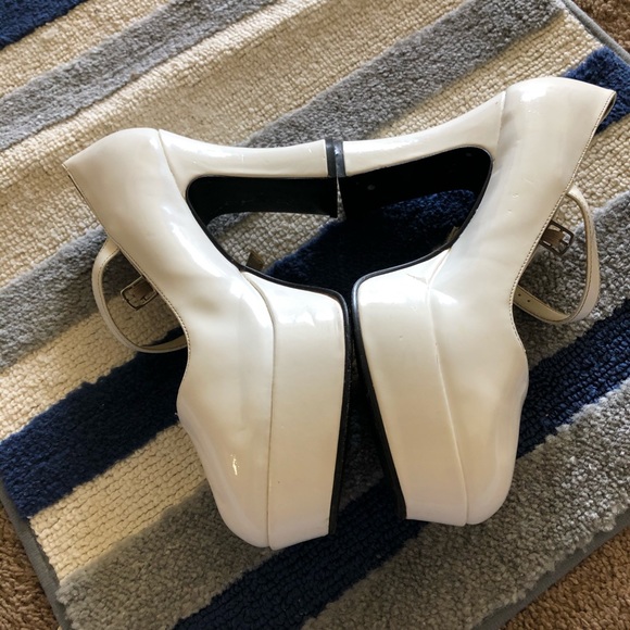 Platforms - Picture 3 of 3